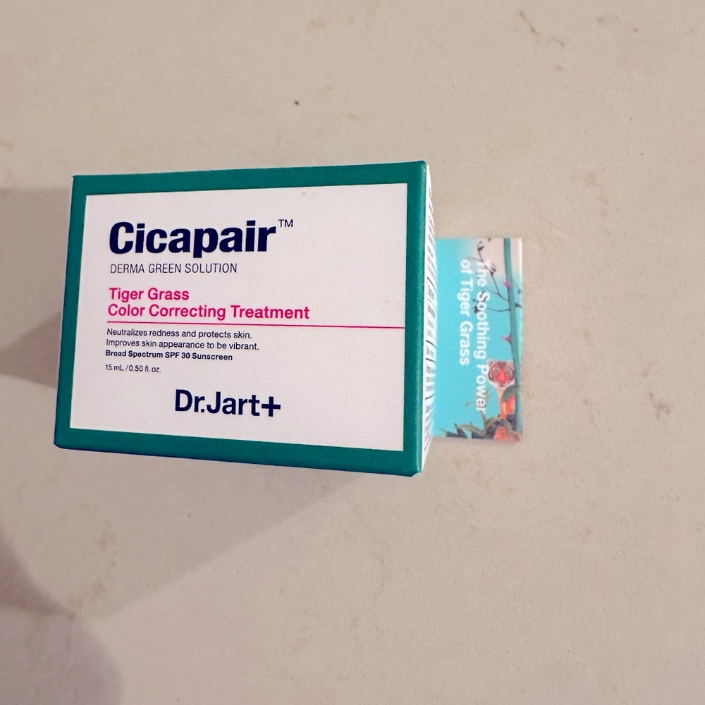 New sealed Dr. Jart+ Cicapair Tiger Grass Color Correcting Treatment 0.50oz 15ml